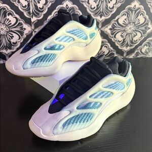 Adidas Yeezy 700 V3 Kyanite Glow in the Dark